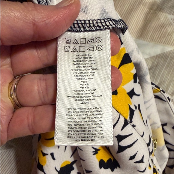 Michael Kors Yellow and Black Floral Above the Knee A-Line Skirt SZ L NWT - Picture 6 of 8